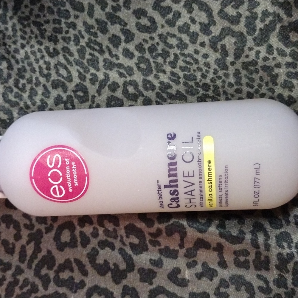 EOS vanilla cashmere shave oil 6 fluid ounces